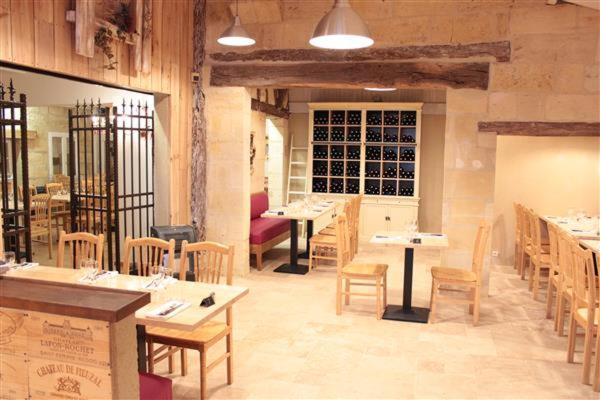 Camping Le Pressoir Petit-Palais-et-Cornemps Bagian luar foto